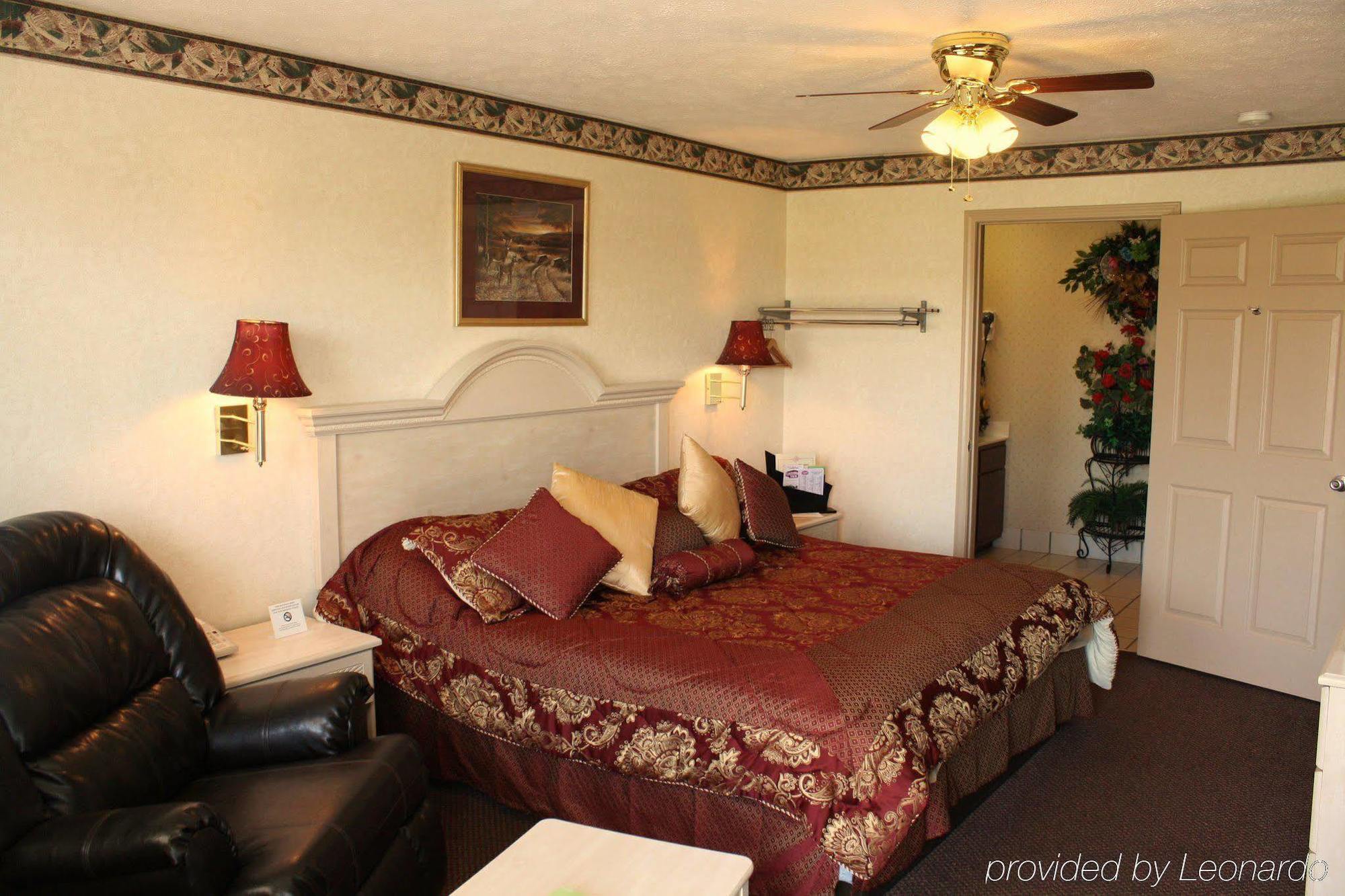 Country Hearth Inn-Union City Room photo